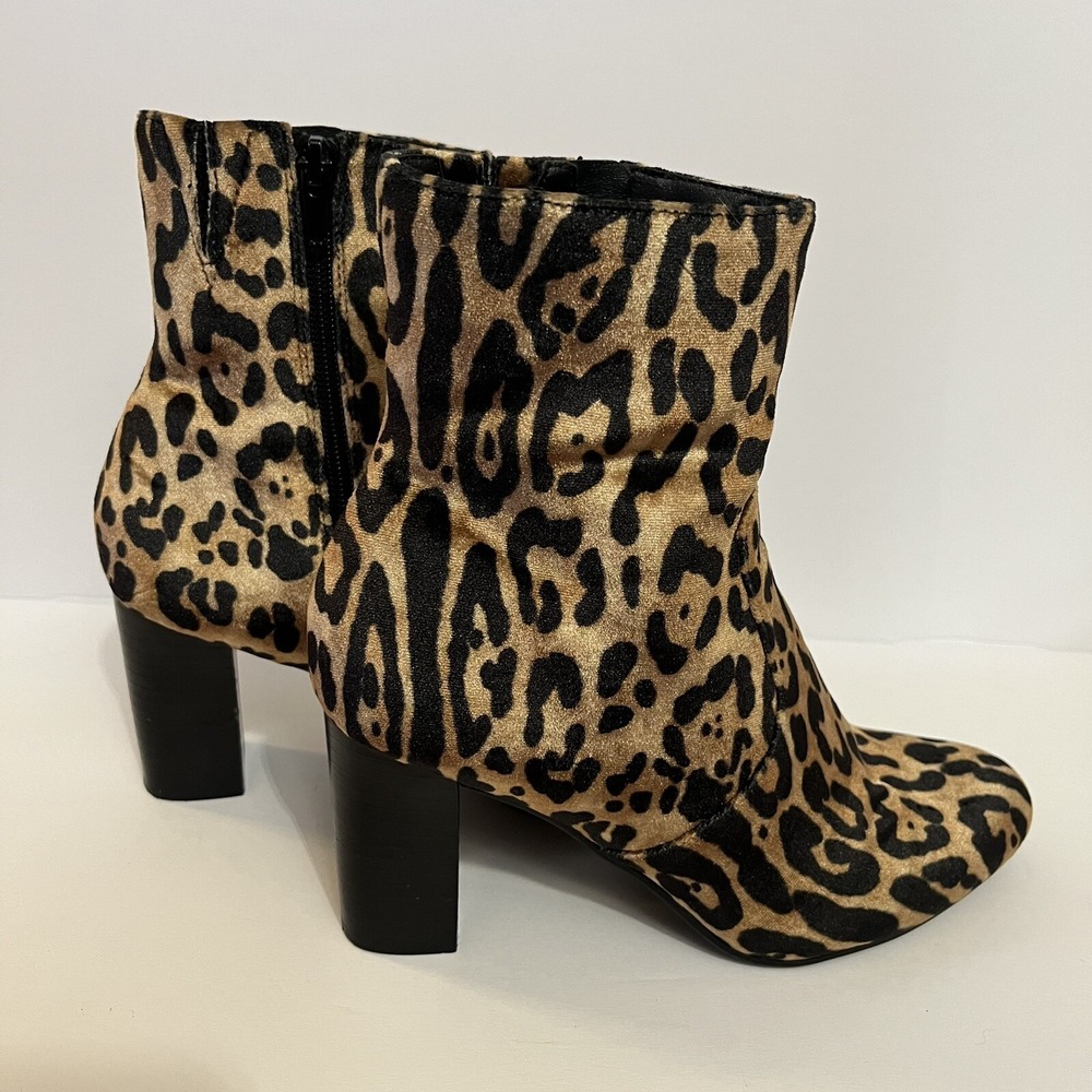 Steve Madden Boots Elissa Chunky Heel Cheetah Animal Print Size 6.5 Zip Up Retro
